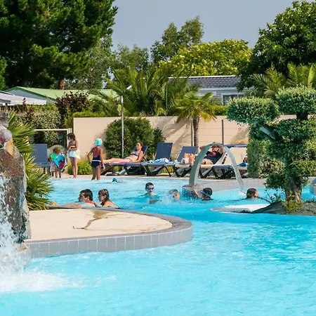 Camping Les Grosses Pierres 5* Saint-Georges-d'Oleron