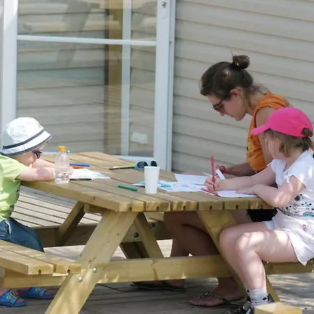 Campsite Camping Les Grosses Pierres Saint-Georges-d'Oleron