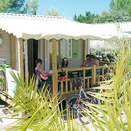 Campsite Camping Les Grosses Pierres Saint-Georges-d'Oleron