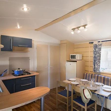 Camping Les Grosses Pierres Campsite 5*