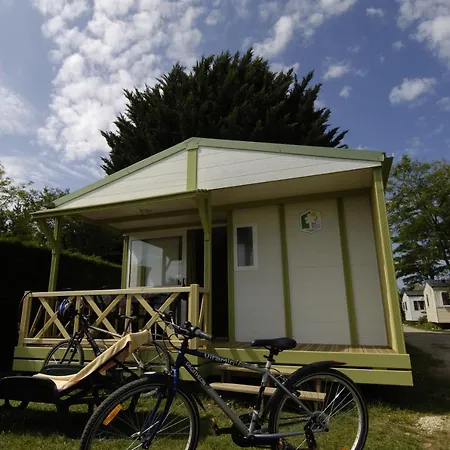 Camping Les Grosses Pierres Campsite 5*