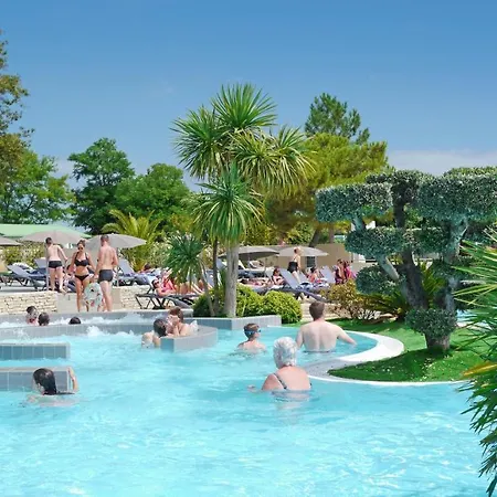 Camping Les Grosses Pierres Campsite 5*